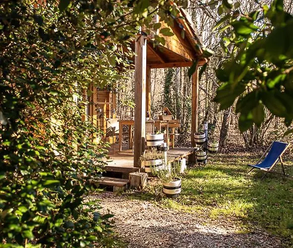 Confort Et Petit Dejeuner - Formule Hoteliere キャンプ場 *