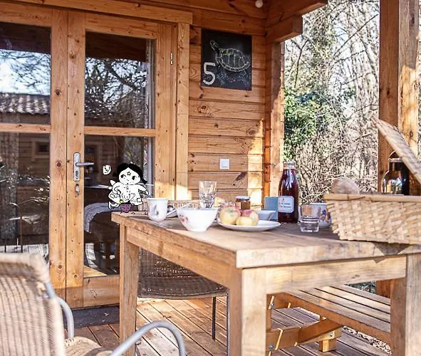 Confort Et Petit Dejeuner - Formule Hoteliere キャンプ場 *